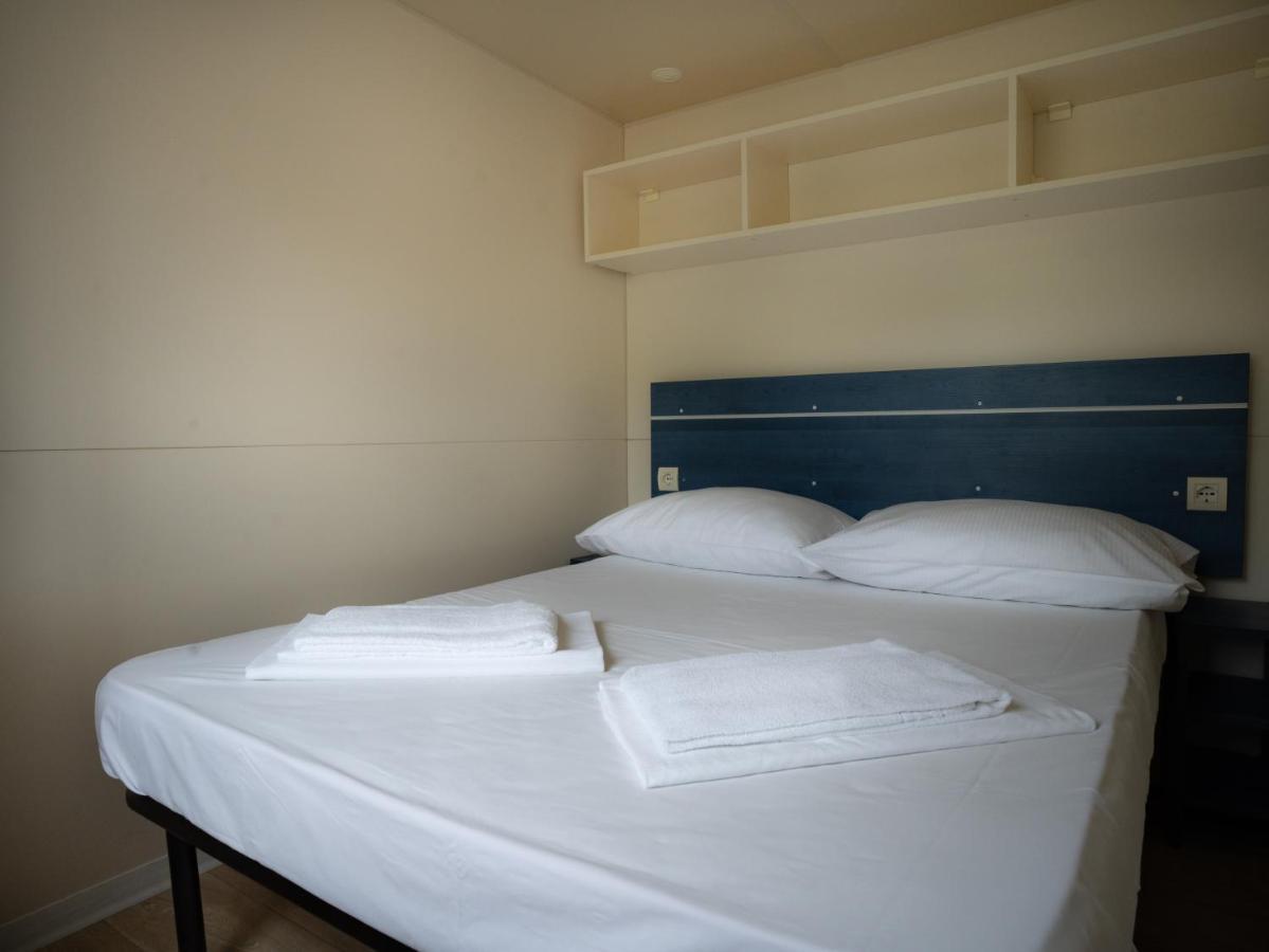 Mediteran Travel Mobile Homes Uvala Slana Selce Exterior foto
