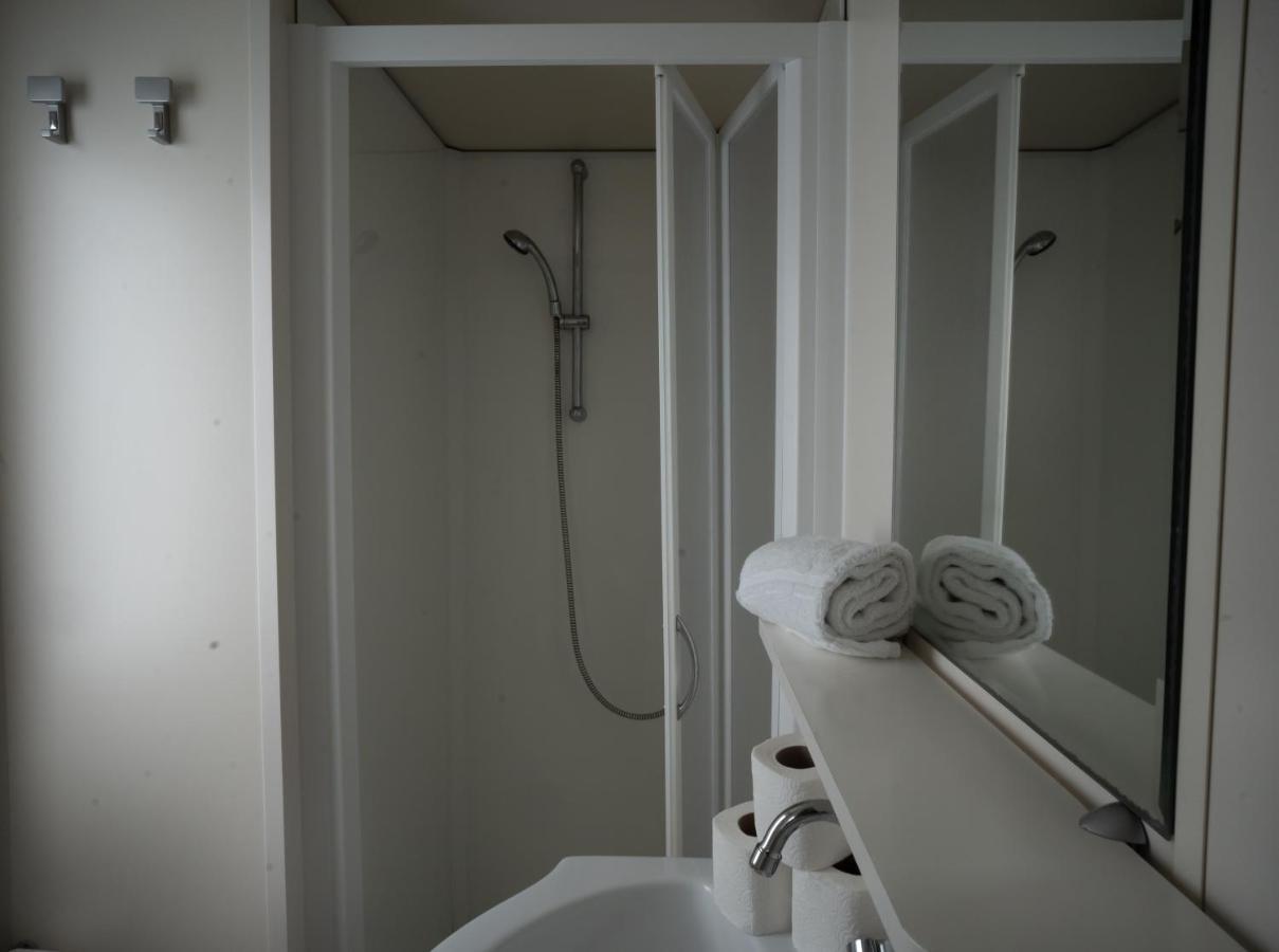 Mediteran Travel Mobile Homes Uvala Slana Selce Exterior foto