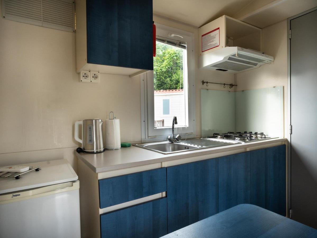 Mediteran Travel Mobile Homes Uvala Slana Selce Exterior foto