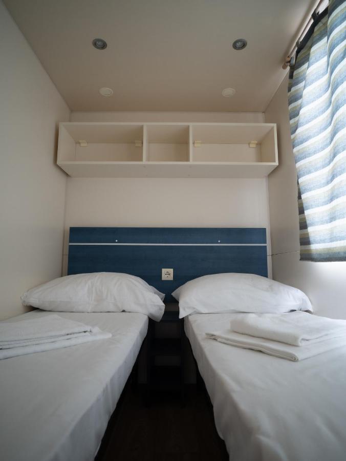 Mediteran Travel Mobile Homes Uvala Slana Selce Exterior foto