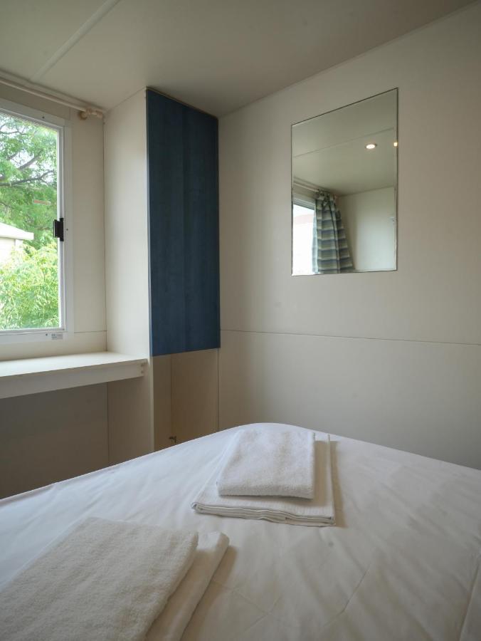 Mediteran Travel Mobile Homes Uvala Slana Selce Exterior foto