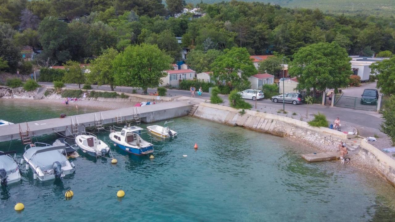 Mediteran Travel Mobile Homes Uvala Slana Selce Exterior foto