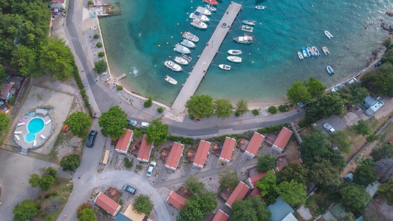 Mediteran Travel Mobile Homes Uvala Slana Selce Exterior foto